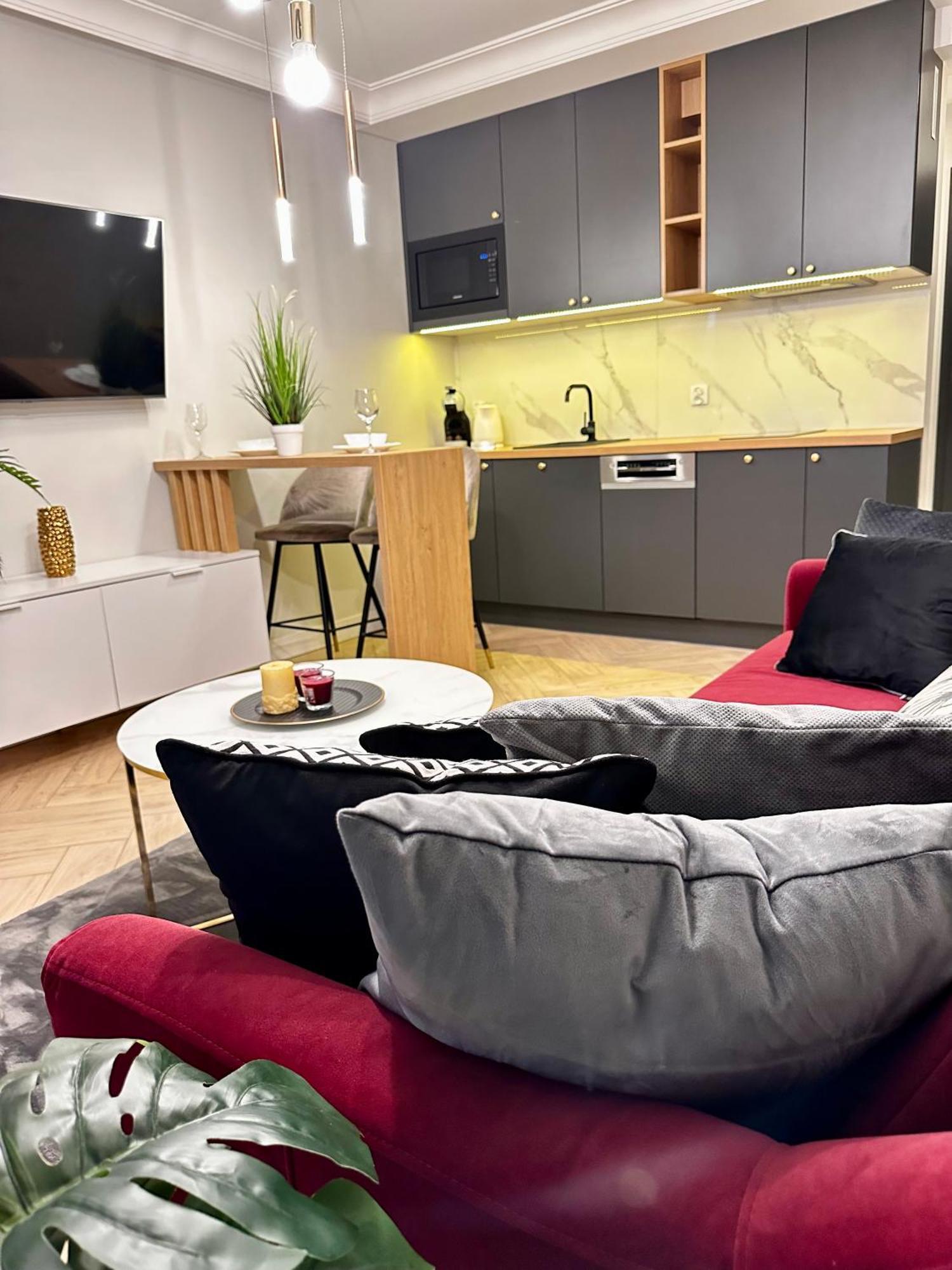 Apartamenty Kielce- Klonowa Nad Zalewem, 1-14 Osob, Faktura, Parking, Centrum エクステリア 写真
